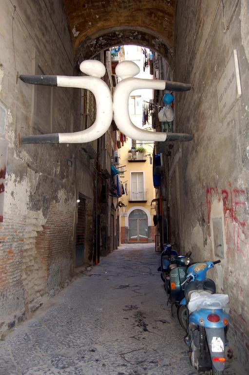 La Fontana Di Rua Catalana Apartment Naples Luaran gambar